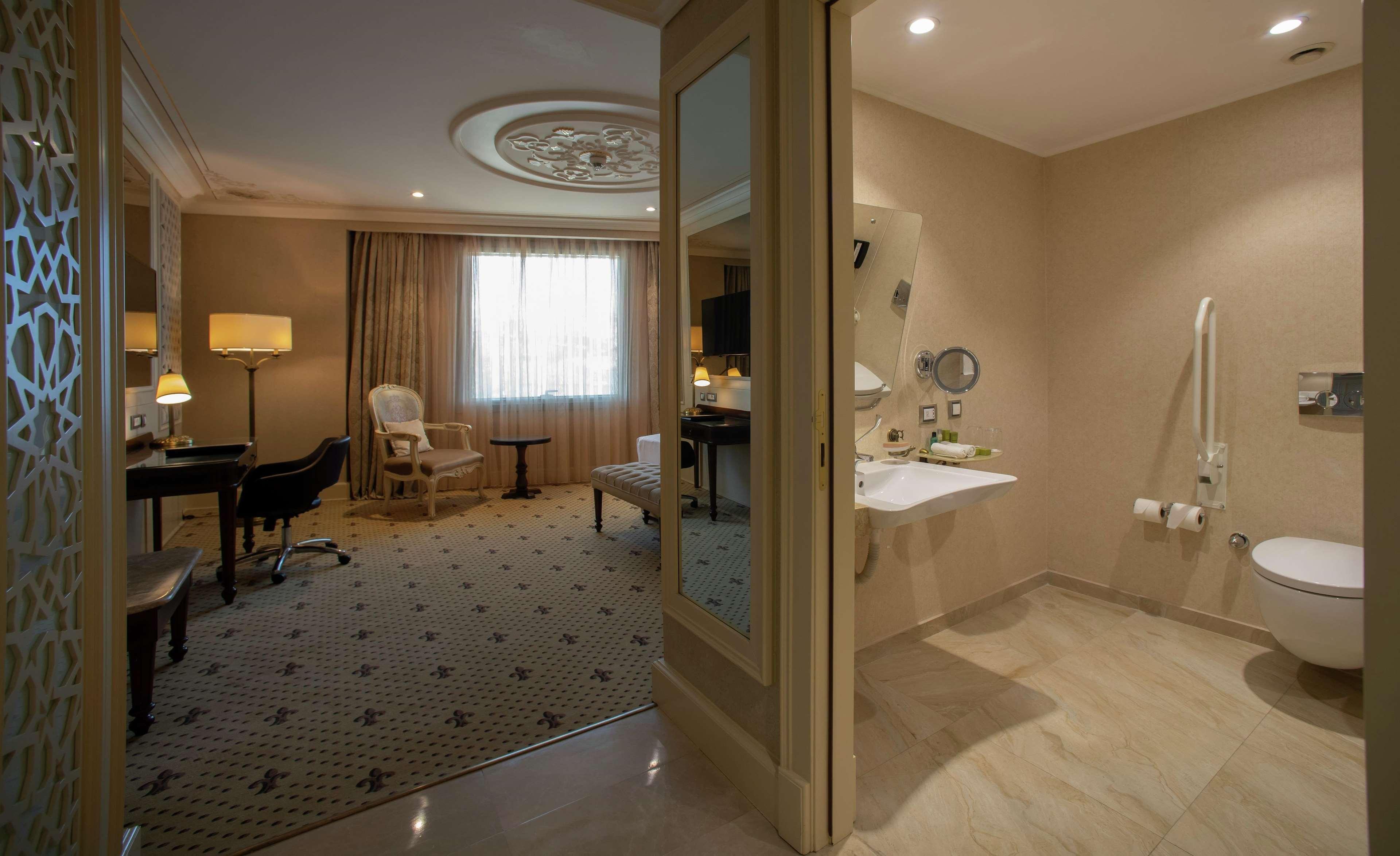 Hotel Doubletree By Hilton Gaziantep Exterior foto